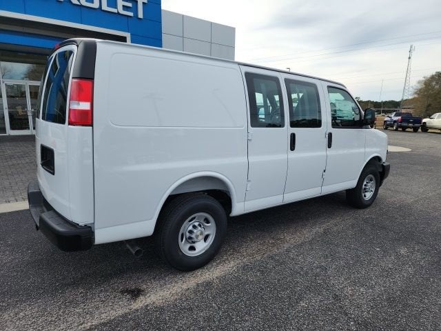 2025 Chevrolet Express Cargo 2500 WT