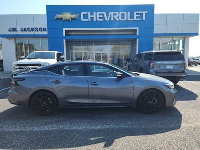 2023 Nissan Maxima SR