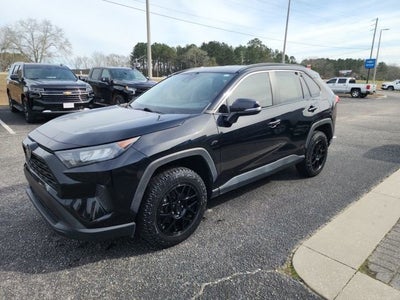 2020 Toyota RAV4 LE