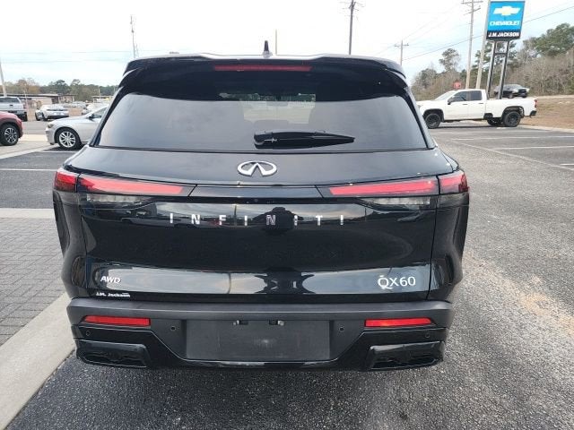 2024 INFINITI QX60 PURE