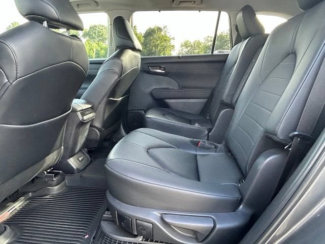 2024 Toyota Highlander Hybrid XLE