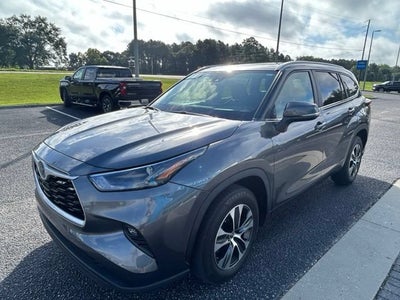 2024 Toyota Highlander Hybrid XLE