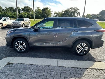 2024 Toyota Highlander Hybrid XLE