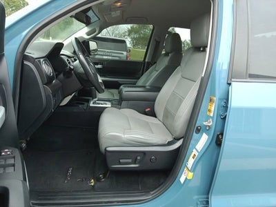 2020 Toyota Tundra 2WD SR5