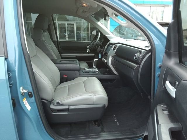 2020 Toyota Tundra 2WD SR5